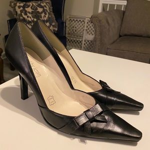 Cathy Jean Pointy Heels Black with Bow